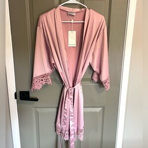NWT Veami silk bridesmaid robe size L